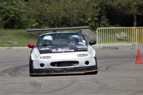 Illustration for article titled How to Do a Turbocharged Time Attack Miata on the Cheap